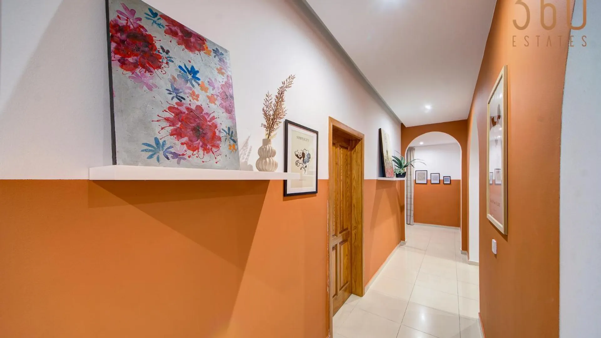 Апартаменты Stylish 4Br Apt In Central Part Of St'Julians By 360 Estates Сент Джулианс
